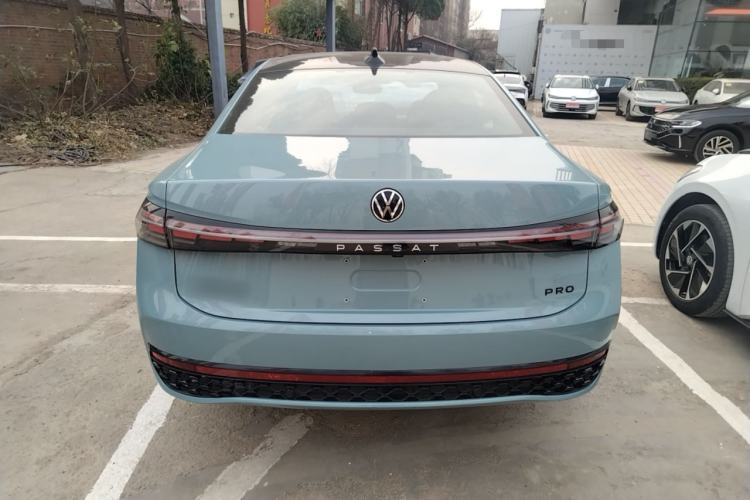 Used Volkswagen Passat 2025 Pro 380TSI Starry Dragon Luxury Edition