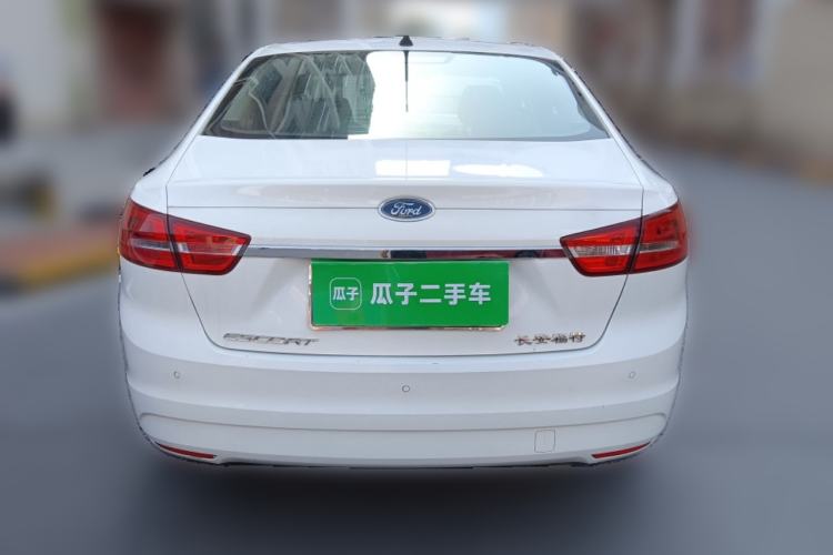 Used Ford Escort 2015 1.5L Automatic Fashion Model
