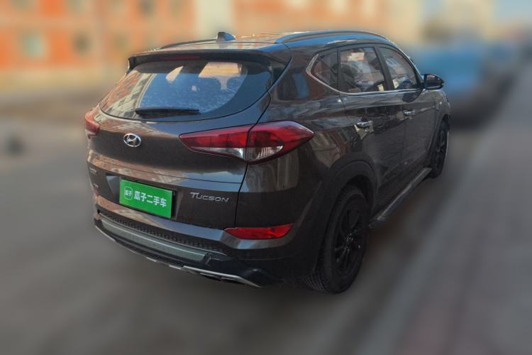 Used Hyundai Tucson 2015 1.6T Dual-Clutch Two-Wheel-Drive Smart Model Rear Right 45 Deg