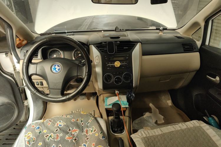 Used Venucia R50 2013 1.6L Manual Fashion Edition