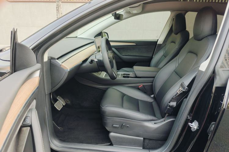 Used Tesla Model Y 2021 Standard Range Rear-Wheel Drive Version