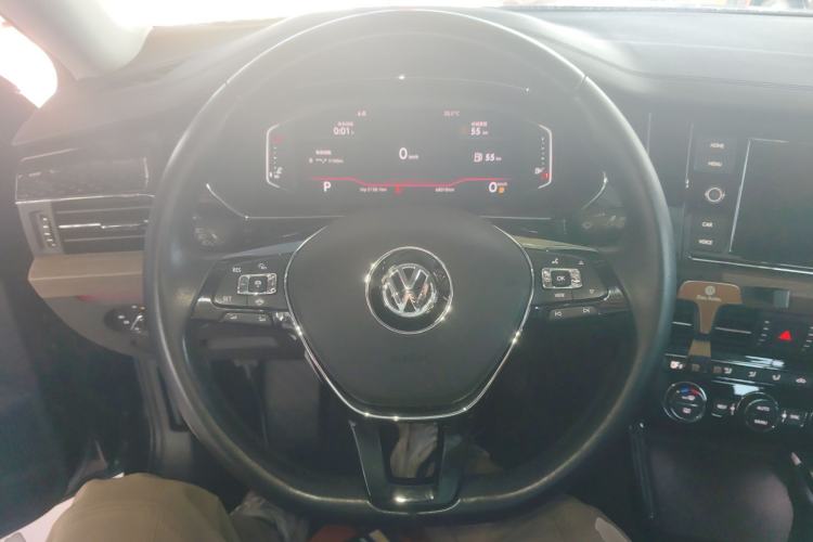 Used Volkswagen Passat 2019 330TSI Luxury Edition China VI Standard