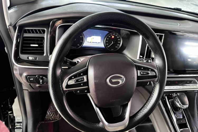Used GAC Trumpchi M8 2021 Revised Version Lingxiu Series 390T Luxury Edition Steering Wheel