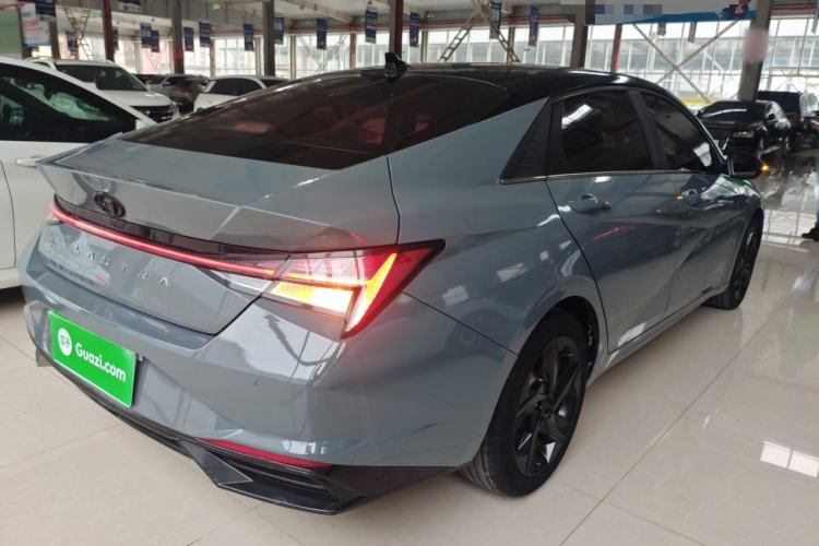 Used Hyundai Elantra 2021 1.5L CVT LUX Prestige Edition
