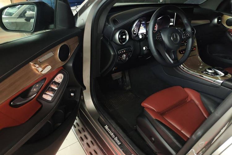 Used Mercedes-Benz GLC Coupe 2019 GLC 260 4MATIC Coupe SUV