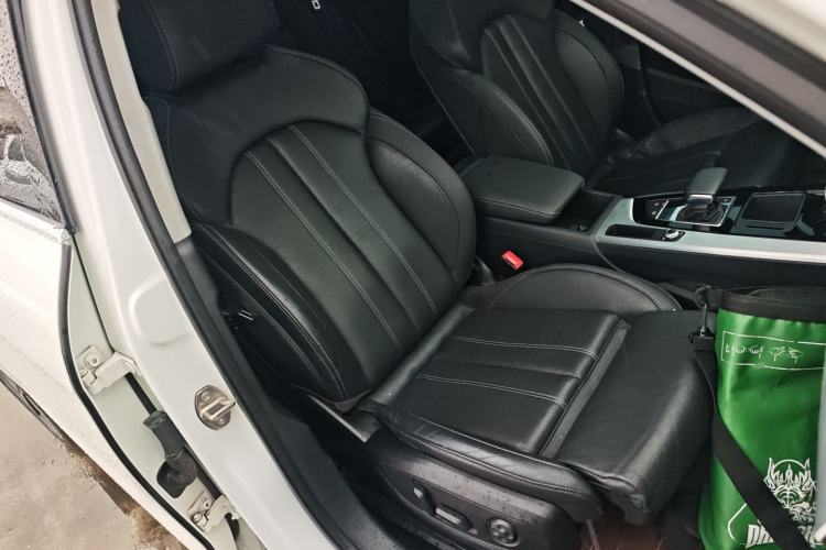 Used Audi A4L 2020 40 TFSI quattro Luxury Dynamic Model
