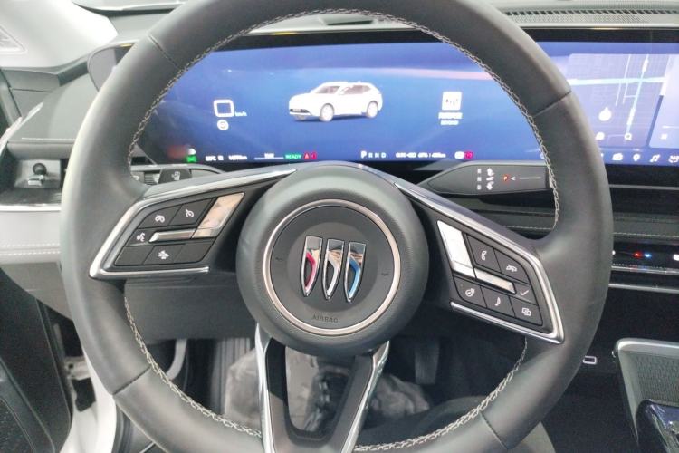 Used Buick E5 2025 Model 620KM Prestige Edition