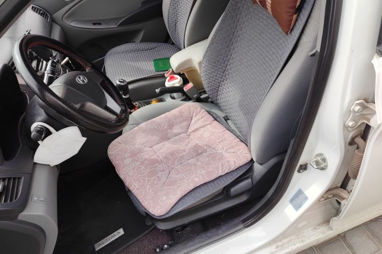 Used Hyundai Verna (older generation) 2014 1.4L Manual Smart GLS Trim
