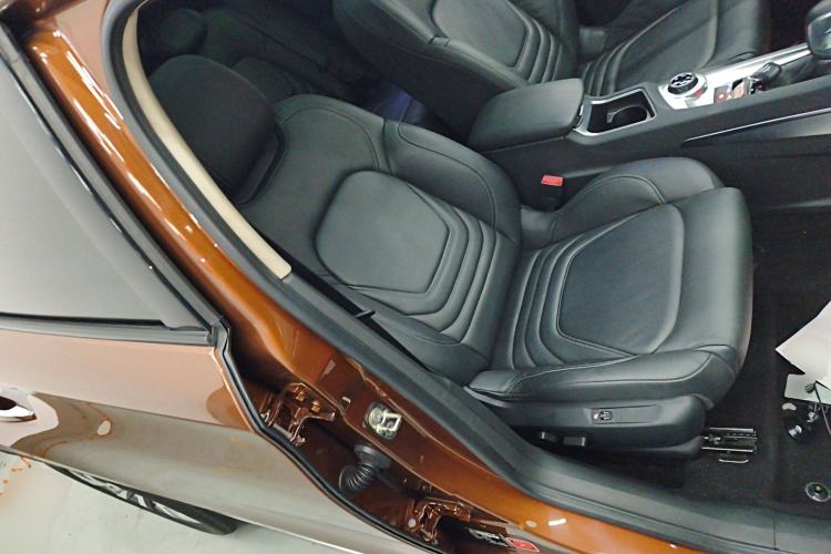 Used DS 6 2014 1.6T Luxury Edition THP160
