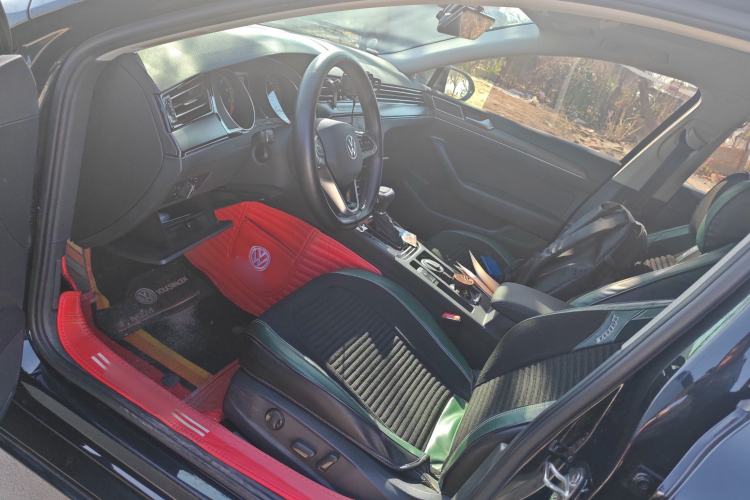 Used Volkswagen Magotan 2020 330TSI DSG Leading Model
