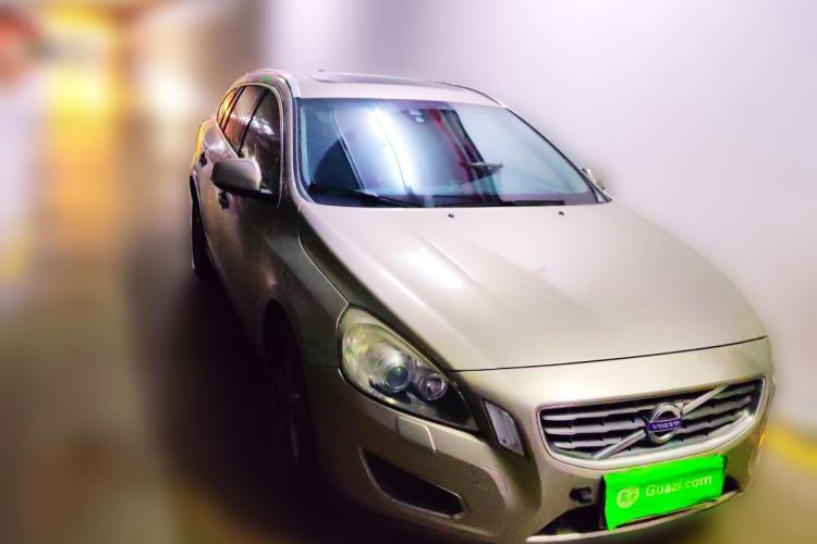 Used Volvo V60 2013 T5 Zhiya Edition
