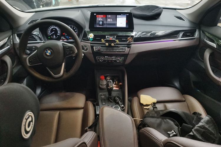 Used BMW X1 2020 sDrive25Li Leading Model Center Console