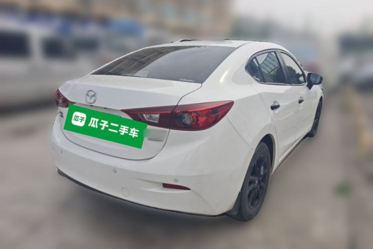Used Mazda 3 Axela 2016 Sedan 1.5L Automatic Comfort Model