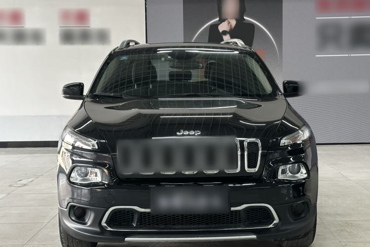 Used Jeep Cherokee 2017 2.0L Superior Edition