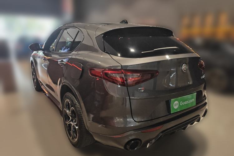 Used Alfa Romeo Stelvio 2022 2.0T 280HP Veloce Track Edition
