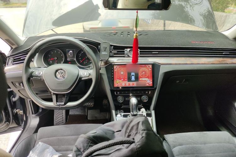 Used Volkswagen Magotan 2017 330TSI DSG Luxury Model