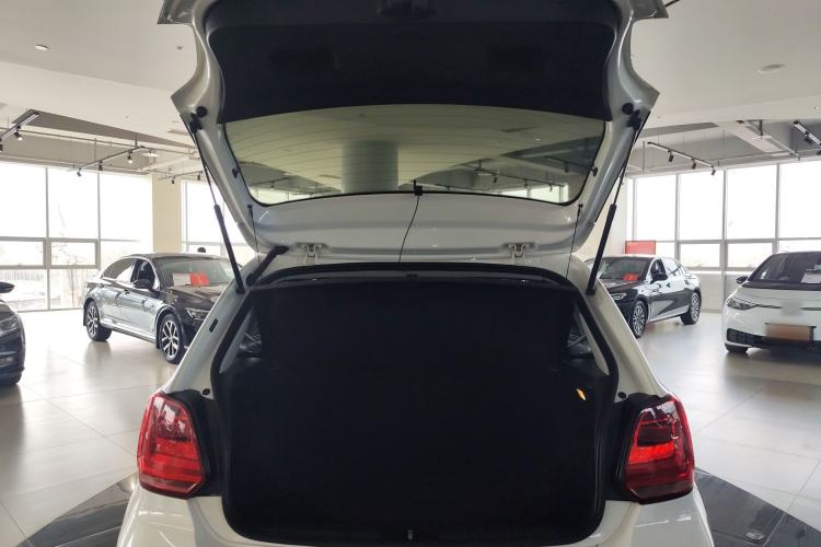 Used Volkswagen Polo 2018 1.5L Manual Drive-Comfort Model
