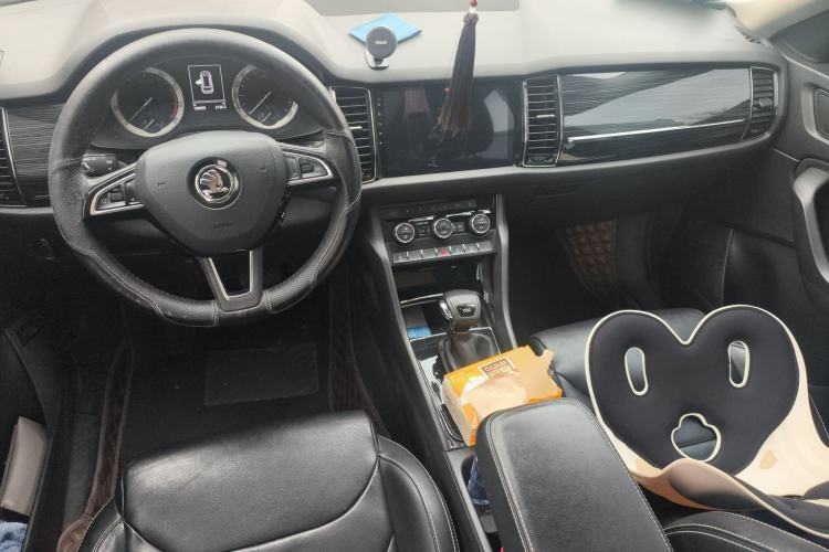 Used Skoda Kodiaq 2018 Facelifted TSI330 5-Seater Two-Wheel-Drive Luxury Enjoyment Edition