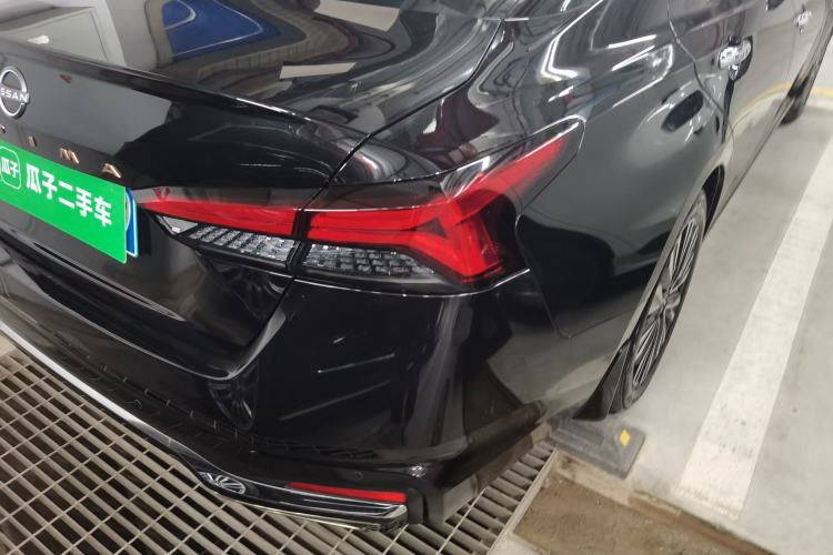 Used Nissan Teana 2024 2.0L SV Black Gold Edition
