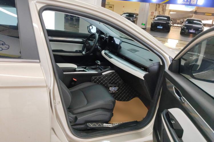 Used Geely Auto Emgrand L 2022 1.4T CVT Flagship Edition Right Front Seat