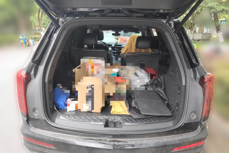 Used Cadillac XT6 2022 2.0T Six-Seater Four-Wheel Drive Luxury Version Trunk