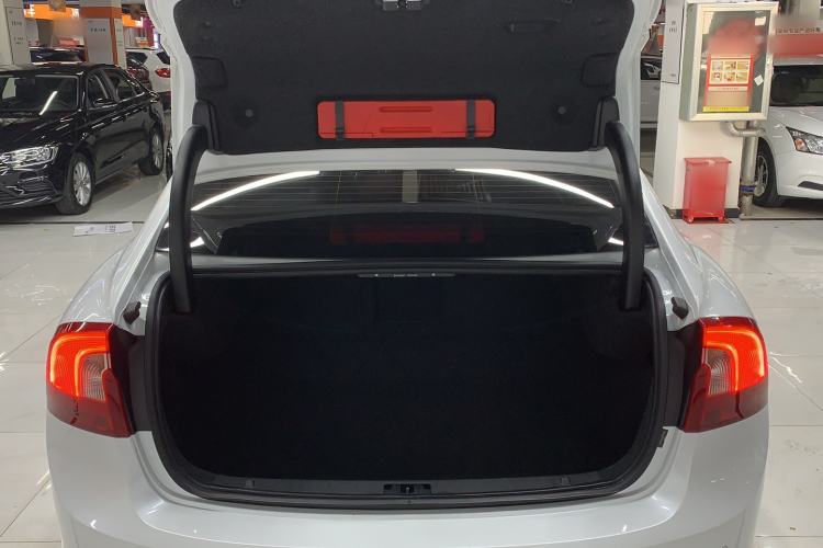 Used Volvo S60 2019 S60L T5 Smart Range Edition