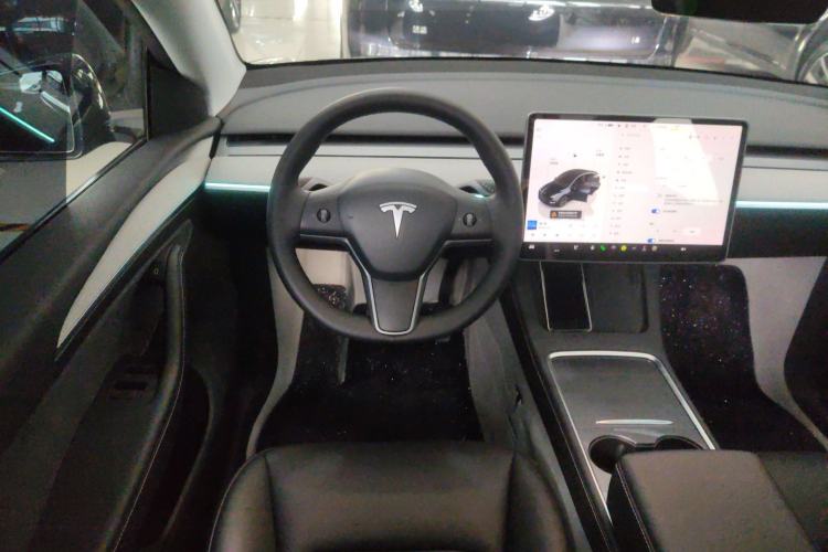 Used Tesla Model Y 2024 Rear-Wheel-Drive Version Steering Wheel