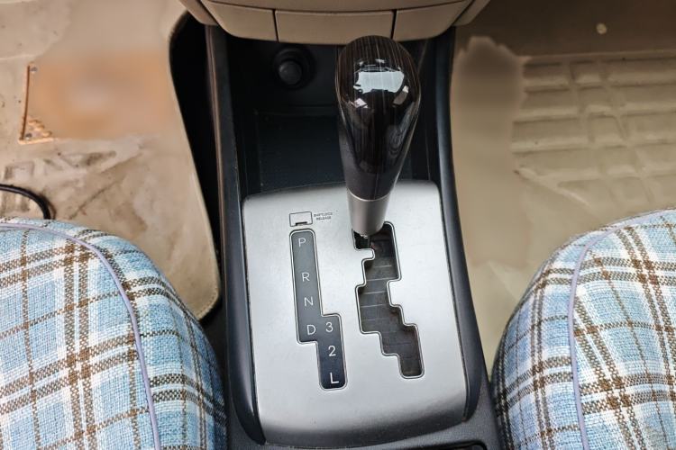 Used Hyundai Celesta 2015 1.6L Automatic Comfort Model
