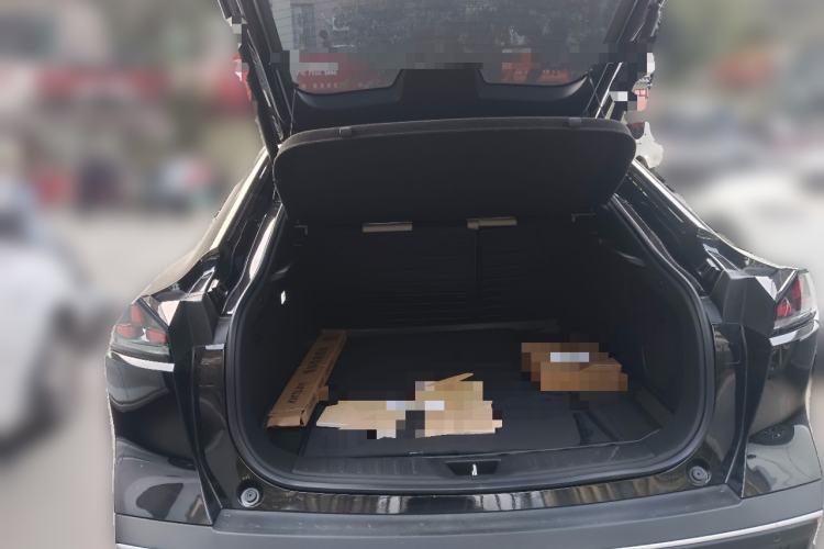 Used Deepal SL03 2023 200Max Range-Extended Version Trunk