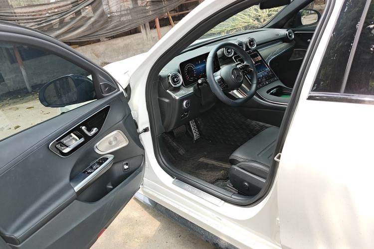 Used Mercedes-Benz C-Class 2025 Refresh C 260 L Night Edition Sports Version Driver Seat