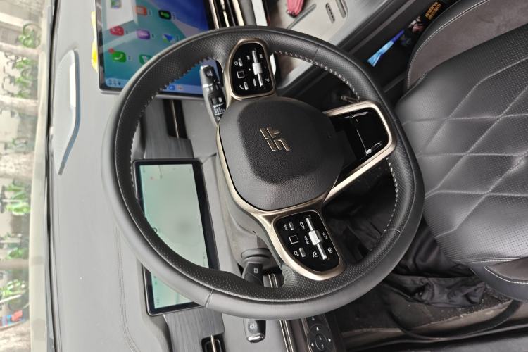 Used JETOUR Shanhai L9 2024 1.5TD 2DHT Pro 7-Seater