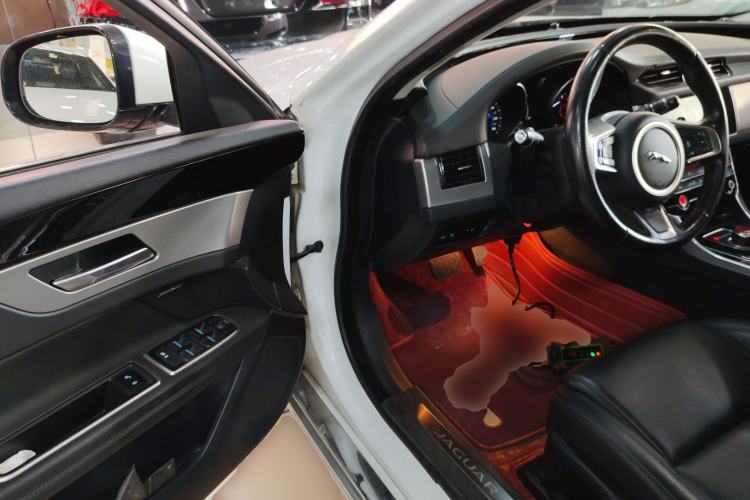 Used Jaguar XFL 2019 XFL 2.0T 200PS Two-Wheel-Drive Luxury Edition
