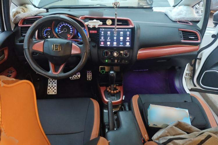Used Honda Fit 2016 1.5L LXS CVT Comfort Sunroof Version
