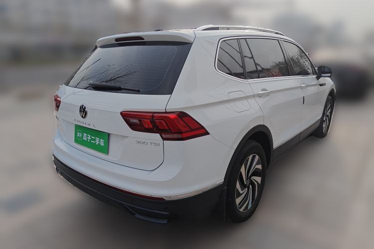 Used Volkswagen Tiguan L 2024 Outstanding Model 300TSI Automatic Two-Wheel Drive Longteng Edition Rear Right 45 Deg