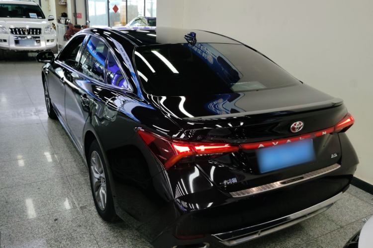Used Toyota Avalon 2019 2.5L Ambition Version China VI Standard

