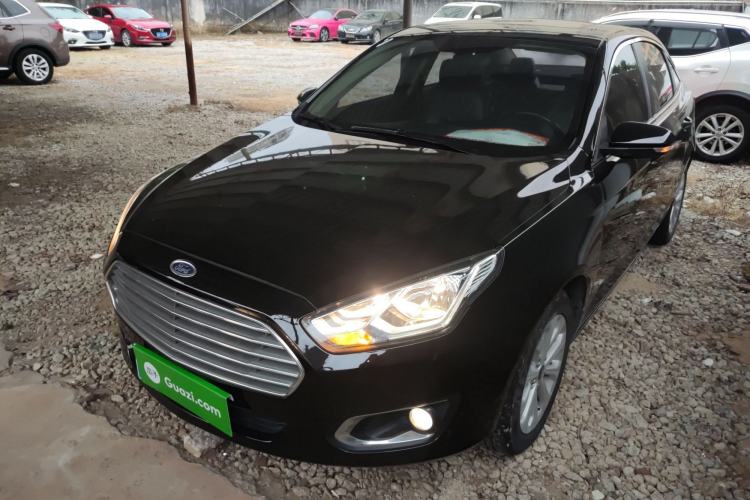 Used Ford Escort 2015 1.5L Automatic Fashion Model