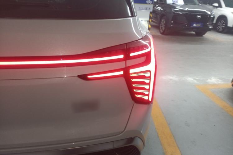 Used Hongqi HS3 2023 1.5T Two-Wheel Drive Shanwei Edition
