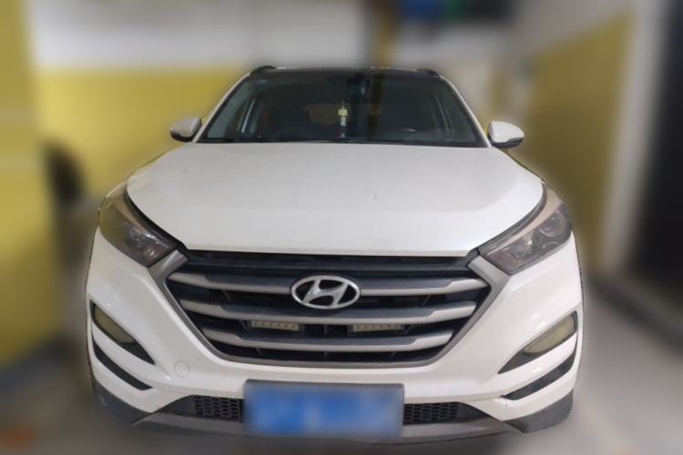 Used Hyundai Tucson 2015 1.6T Dual-Clutch Two-Wheel-Drive Smart Model Front