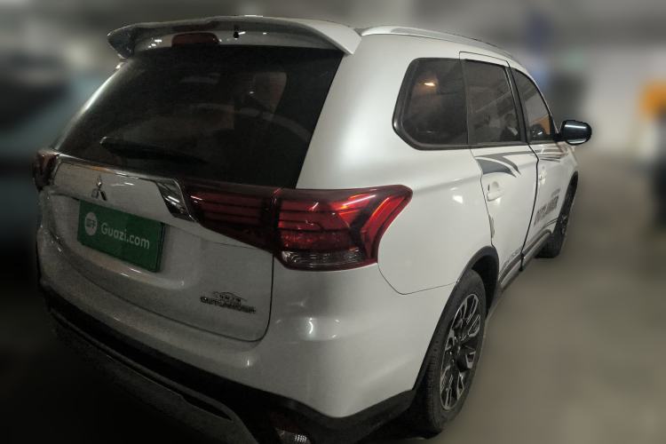 Used Mitsubishi Outlander 2020 2.0L Two-Wheel Drive Enjoyment Version 5 Seats
