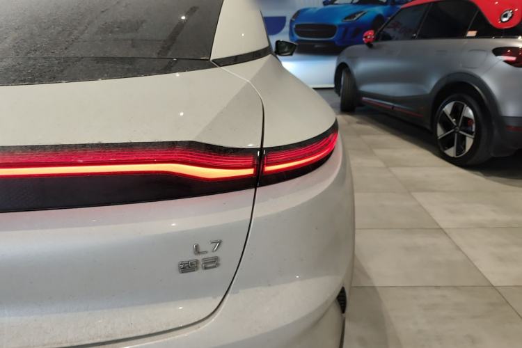 Used IM L7 2022 Dynamic Model Right Rear Taillight