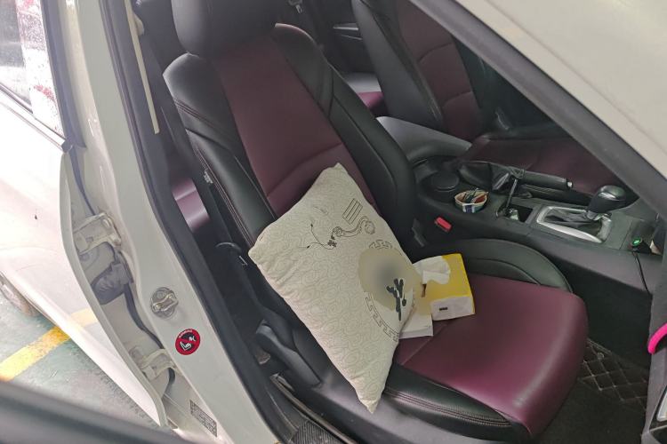 Used Mazda 3 Axela 2016 Sedan 1.5L Automatic Comfort Model
