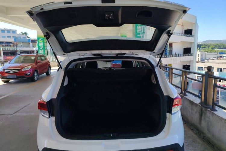 Used Soueast DX3 2016 1.5L Manual Luxury Edition