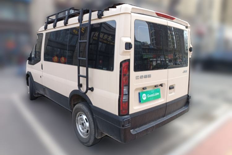 Used JMC Fushun 2023 2.0T Manual Short-Wheelbase Low-Roof Commercial Multi-Purpose Passenger Vehicle 6 Seats with Dual-Opening Tailgate
