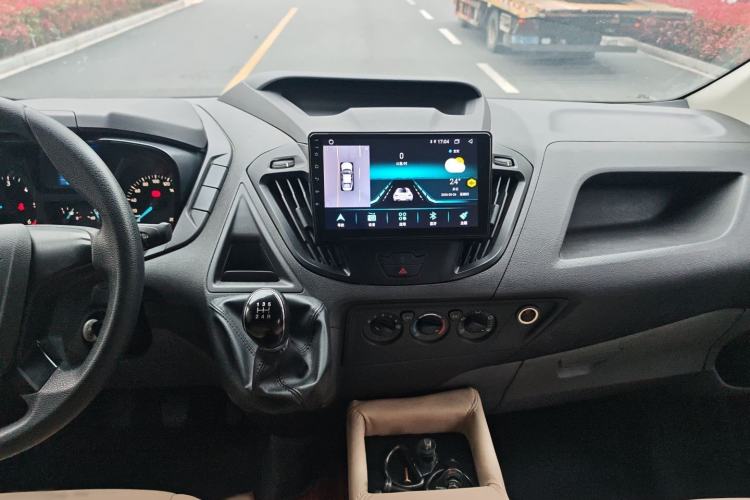 Used Ford Transit 2019 2.0T Diesel Multi-Purpose Commercial Vehicle Short Wheelbase Low Roof 6-Seater China VI Standard Audio And AC Panel