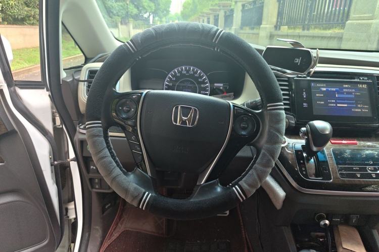 Used Honda Odyssey 2015 Updated Version 2.4L Smart Edition
