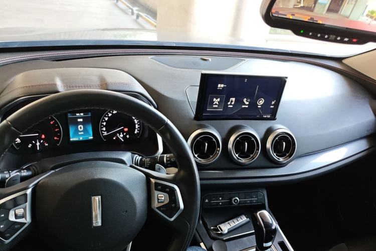 Used Wey VV5 2017 2.0T Ultra-Luxury Version
