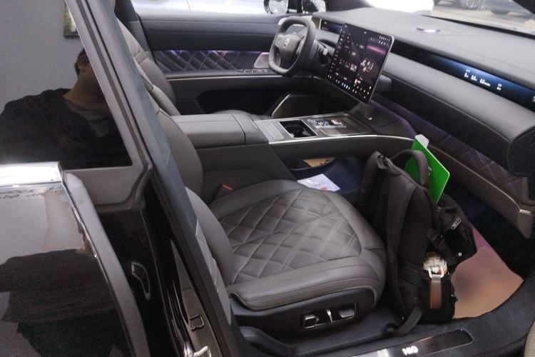 Used Nio ET9 2025 100 kWh