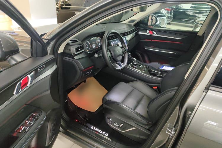 Used Lynk & Co 01 2021 2.0TD Two-Wheel-Drive Pro Trim Interior 3