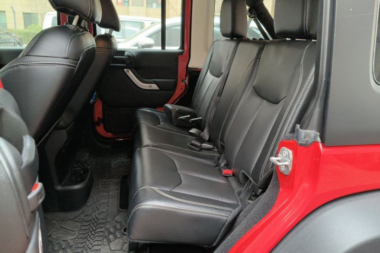 Used Jeep Wrangler 2017 3.6L Rubicon Four-Door Comfort Edition
