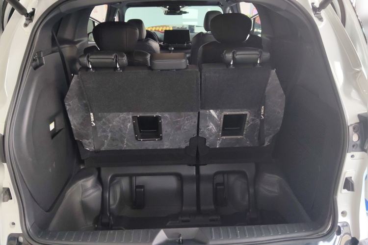 Used Toyota SIENNA 2023 2.5L Hybrid Deluxe Edition
